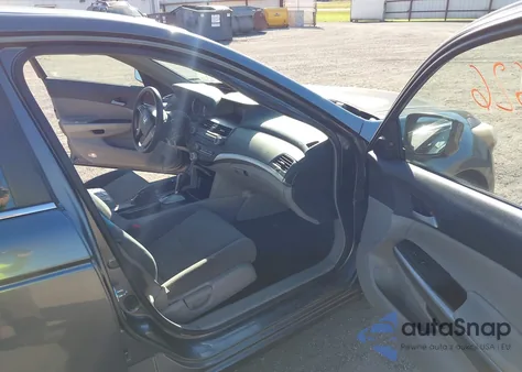 2008 Honda Accord 2.4 Ex from USA, damaged, VIN 1HGCP26718A130174